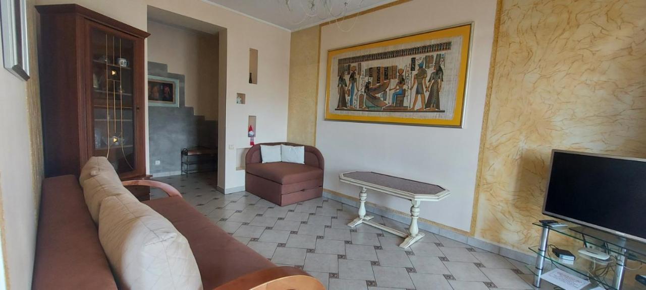 Stylish Deluxe Apartments!!! Lviv Exterior photo