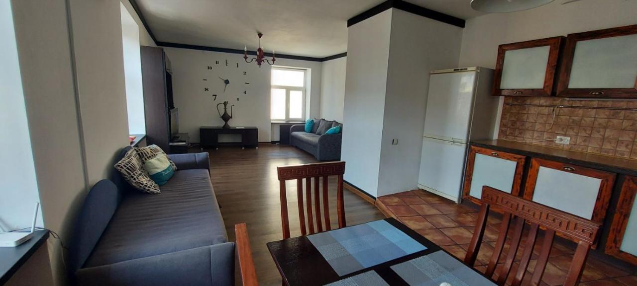 Stylish Deluxe Apartments!!! Lviv Exterior photo