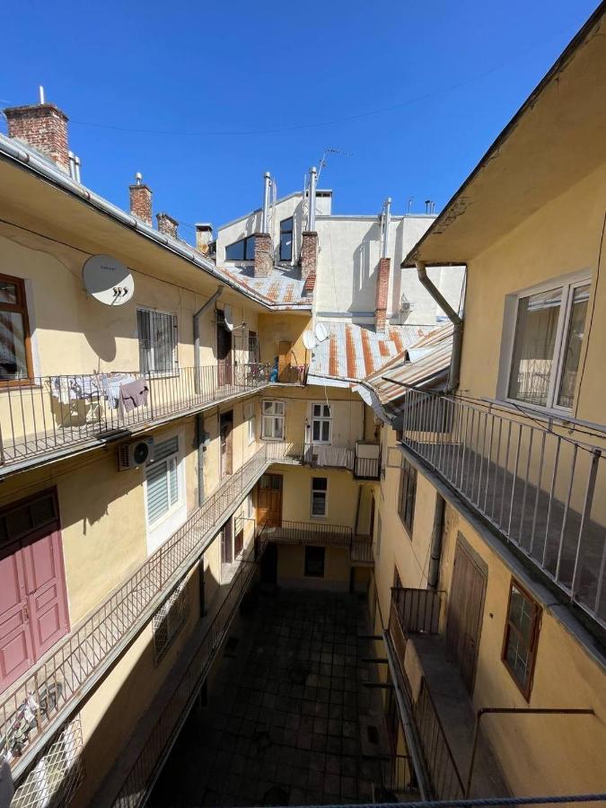 Stylish Deluxe Apartments!!! Lviv Exterior photo